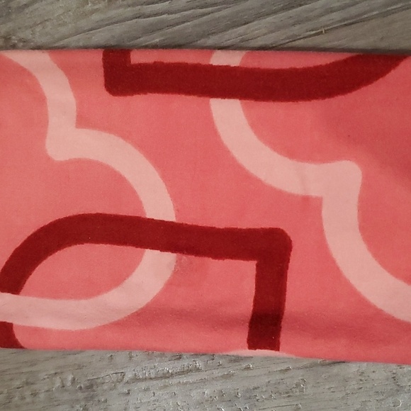 LulaRoe Heart Leggings Size Large/XL - Picture 9 of 9